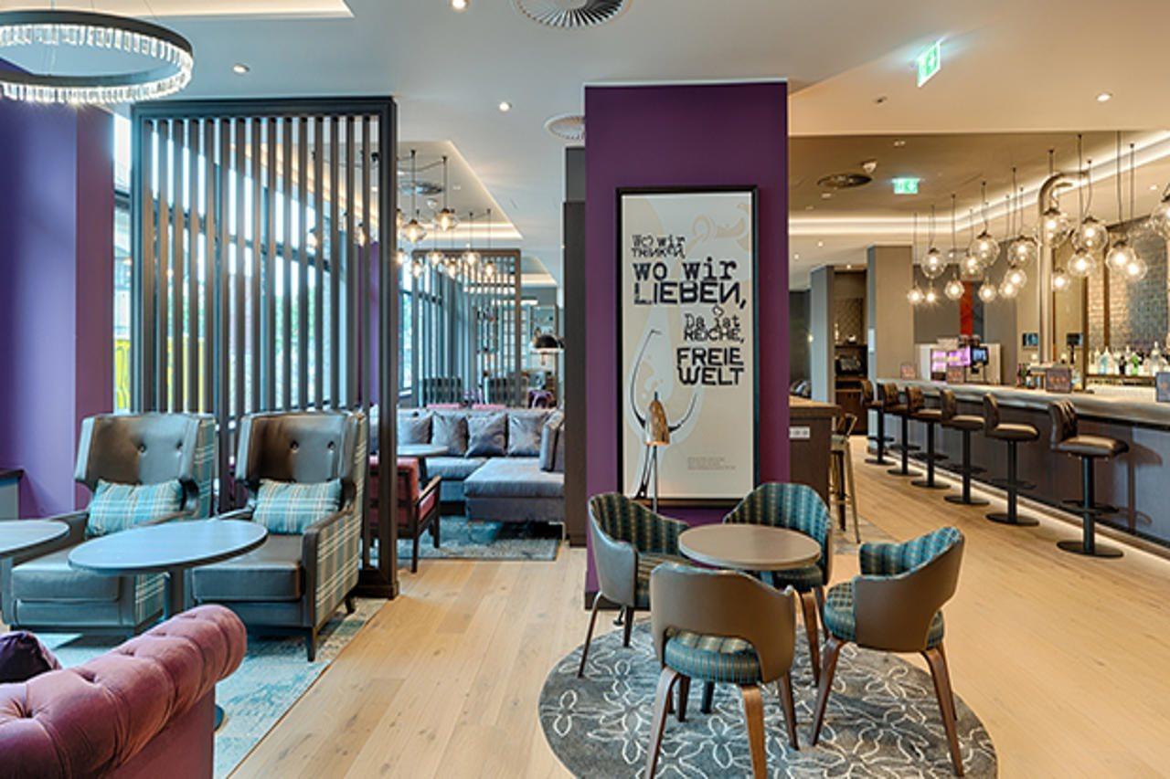 Premier Inn Hamburg City Klostertor Экстерьер фото
