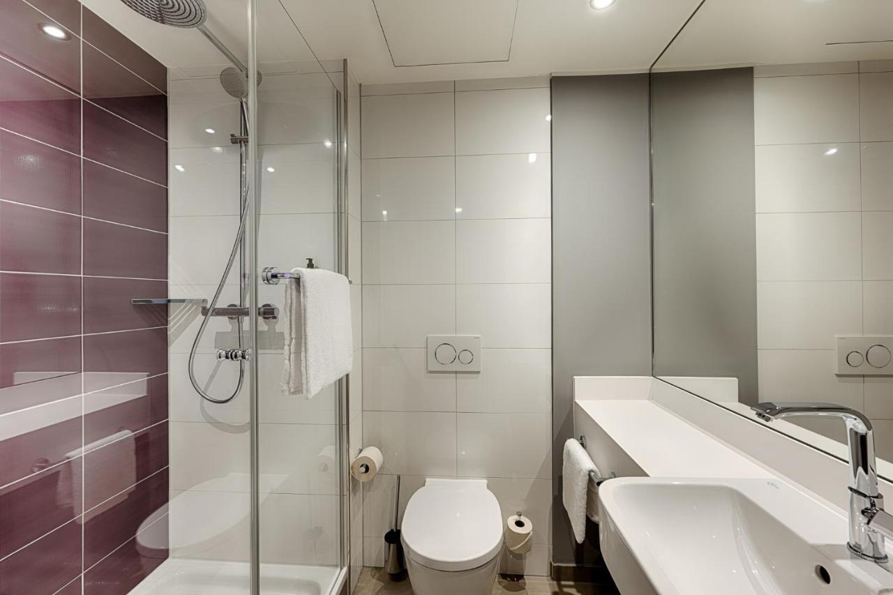 Premier Inn Hamburg City Klostertor Экстерьер фото